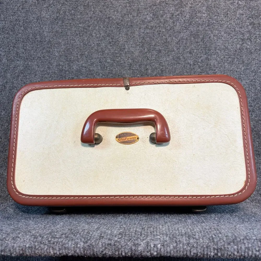 Vintage 40s StratOWay Cream Brown Train Case Luggage Carry On Makeup Vanity Box